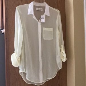 Women’s long sleeve blouse. Abercrombie & Fitch